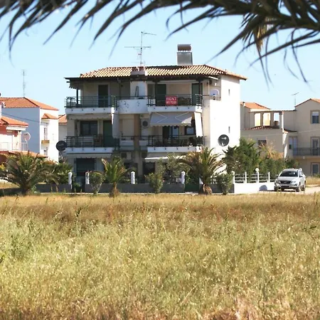 Oxana House Nea Moudania